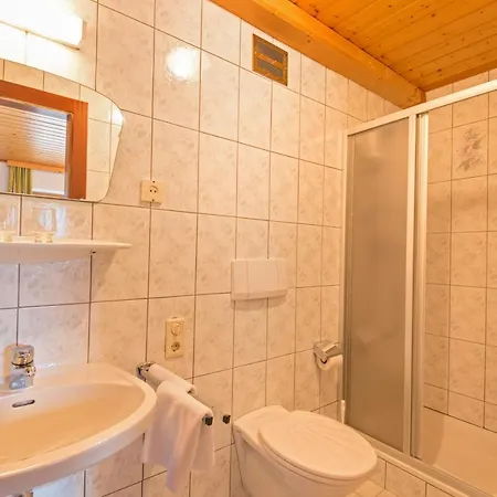 Guest house Paerchenbauernhof Horner 2*